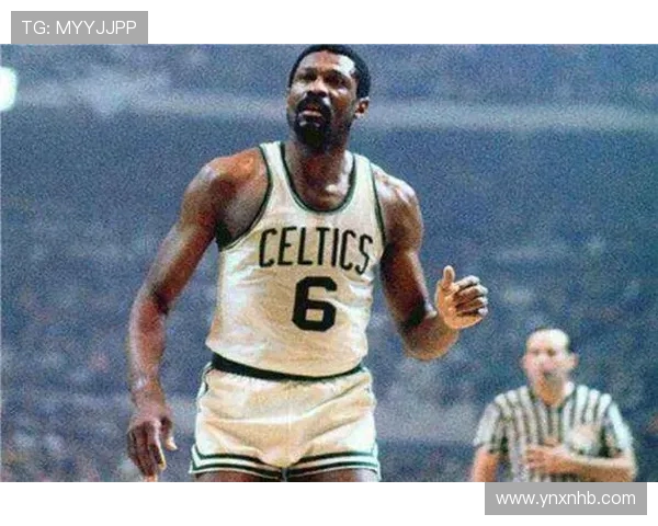 比尔·拉塞尔:从篮球场上的王者到历史巨人的传奇人生 比尔·拉塞尔:从篮球场上的王者到历史巨人的传奇人生