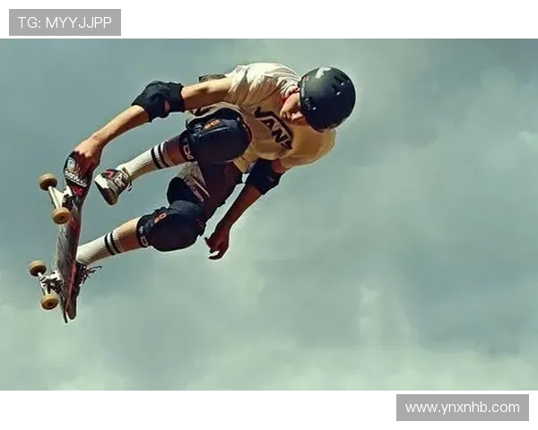 深圳极限运动队在世界攀岩锦标赛中以59分领先积分榜，展现强劲实力