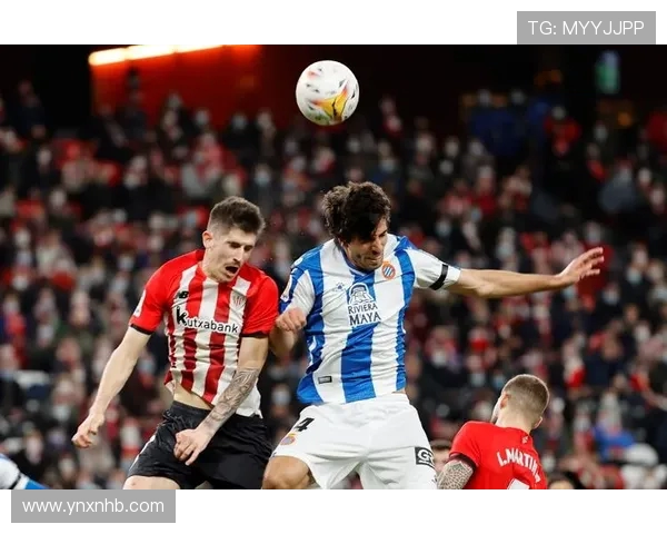 西安足球队荣登足球灵活性排行榜第八位展现出色竞技实力与团队协作能力